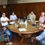 Uma importante reunião realizada na manhã desta segunda-feira (12), no Sindicato Rural do Vale do Rio Grande tratou a implantação do PAM – Plano de Atuação Mútua em abrangendo os municípios de Barretos, Colina, Colômbia e Jaborandi que estão na área de abrangência do sindicato. Participaram da reunião, os diretores do Sindicato e FAESP, Defesa Civil de Colina e Colômbia, Usina Raízen, CATI e produtores rurais