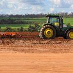Em um movimento estratégico voltado à inovação, sustentabilidade e excelência operacional, Tereos e Atvos dão um passo decisivo para transformar o setor sucroenergético brasileiro ao realizarem os primeiros testes com tratores autônomos na cultura de cana-de-açúcar.