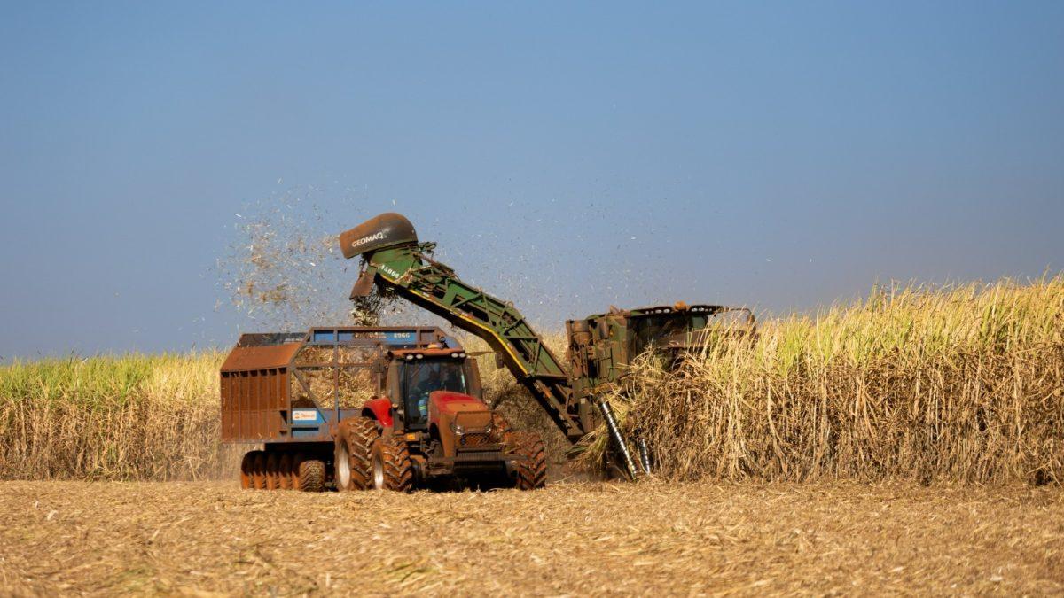 Com custos pressionados, maior exigência por produtividade e janelas de safra cada vez mais críticas, a eficiência operacional deixou de ser apenas um tema de manutenção para se tornar um fator de competitividade no agronegócio.