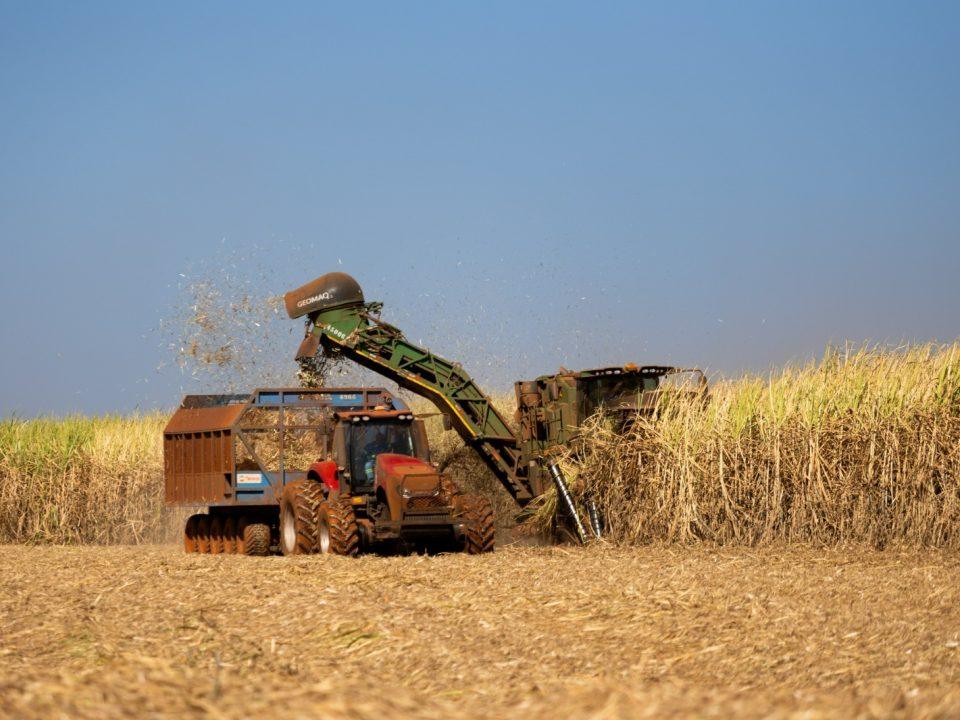 Com custos pressionados, maior exigência por produtividade e janelas de safra cada vez mais críticas, a eficiência operacional deixou de ser apenas um tema de manutenção para se tornar um fator de competitividade no agronegócio.