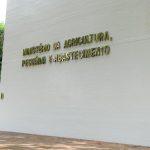 Os ministérios de Minas e Energia (MME) e da Pesca e Aquicultura (MPA) publicaram a Portaria Interministerial nº 4/2026, que estabelece regras para o uso de Áreas de Preservação Permanente (APPs) e das bordas de reservatórios de hidrelétricas em atividades aquícolas.